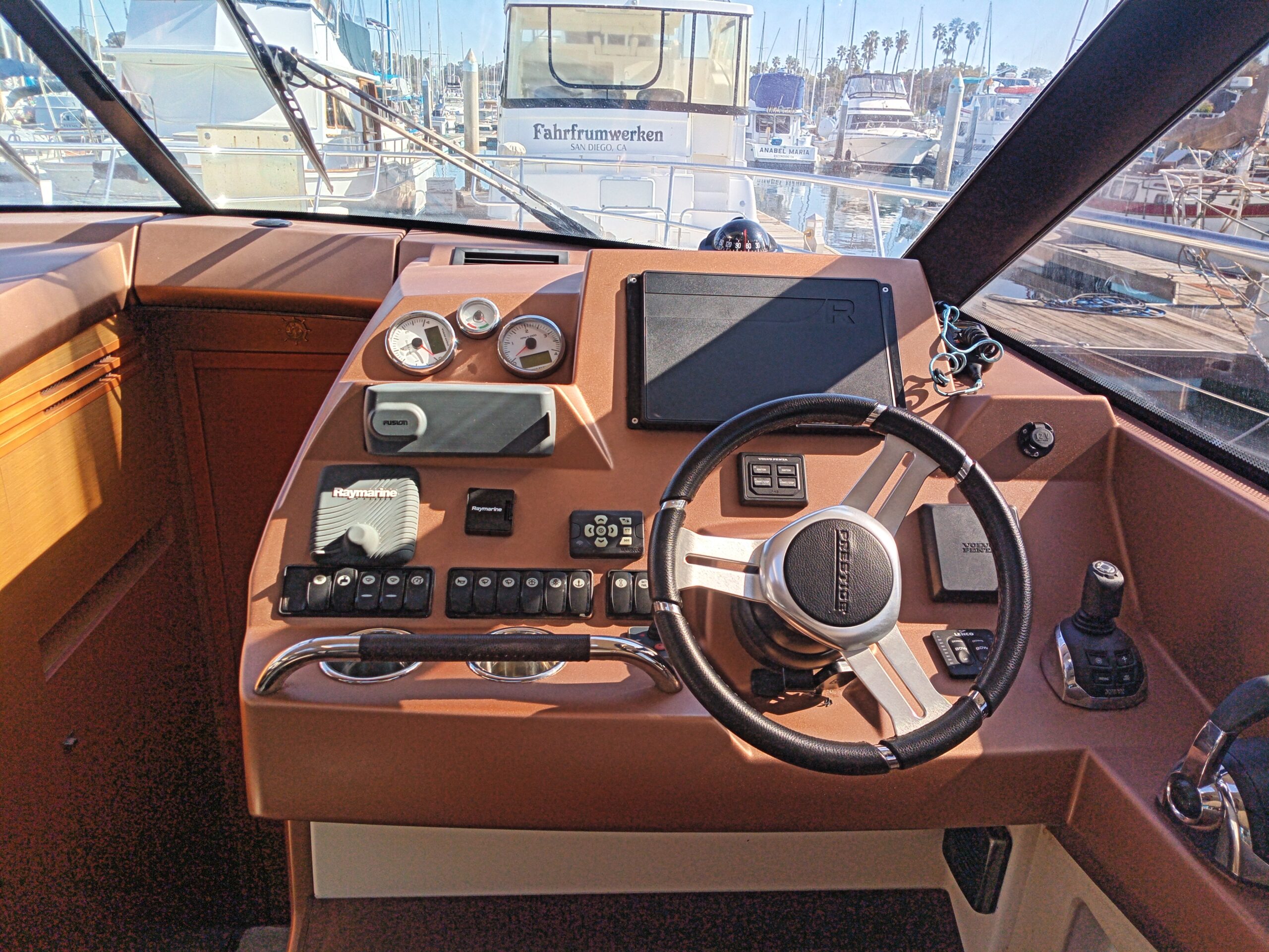 2016 Prestige 450 S - Bow Area